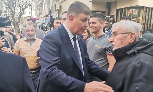 Cemil Tugay'dan Bornova'da vatandaşa fatura sözü... 